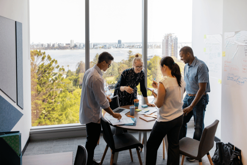 consulting 800X550 2 consulting 800X550 2